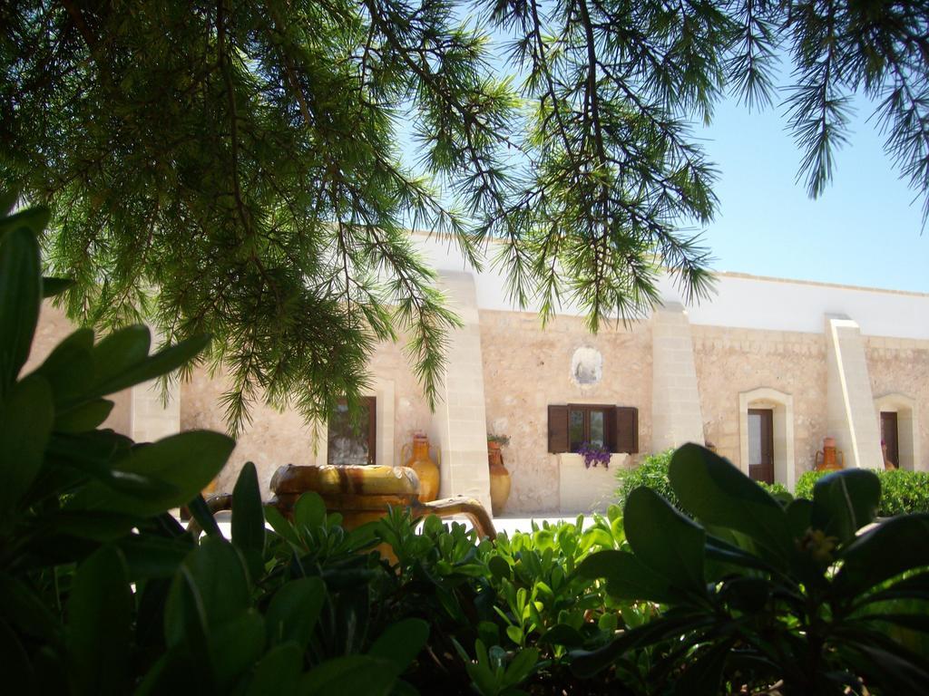 Masseria Nuova Pensionat San Marzano di San Giuseppe Exteriör bild